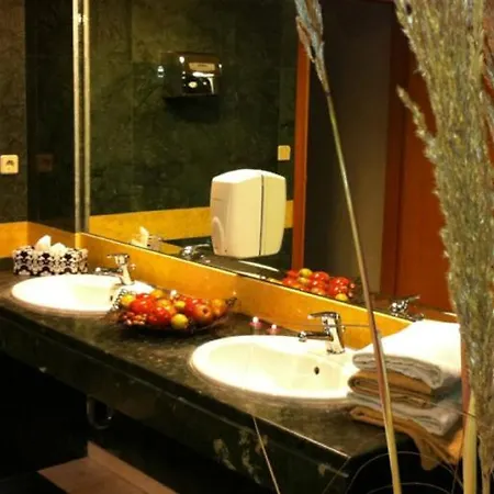 Hotel Alfa 3*