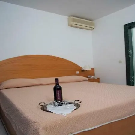 Hotel Alfa