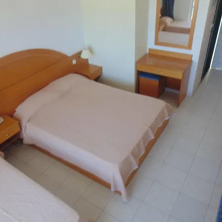 Alfa Hotel 3*