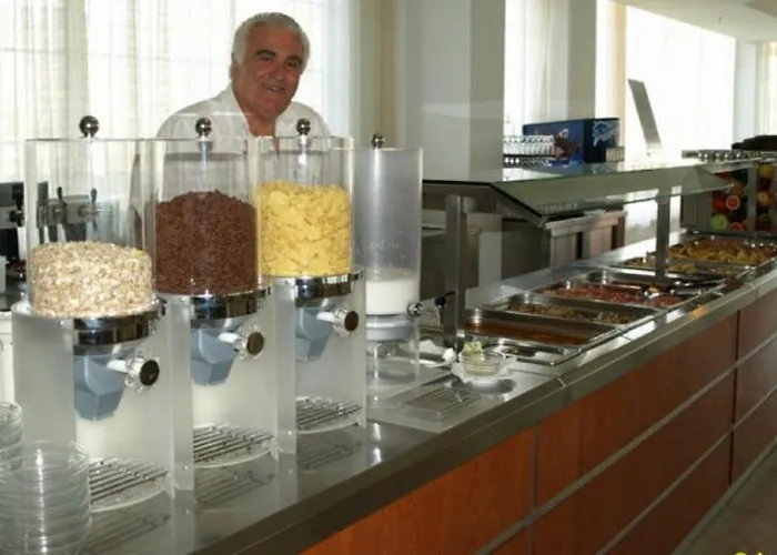 Alfa 3* Κολύμπια