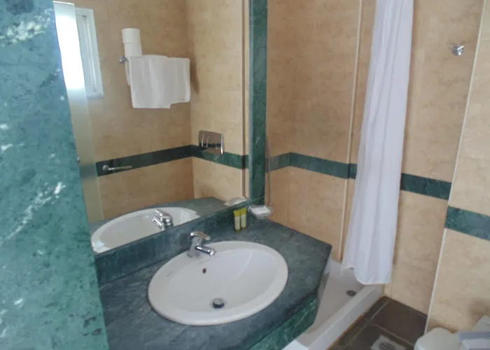 Alfa Κολύμπια